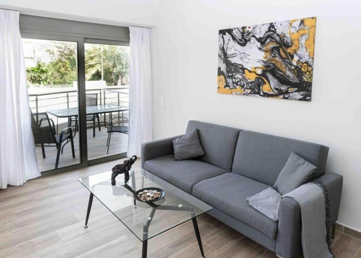 Design Apartment With Swimming Pool Near The Beach Aten Exteriör bild
